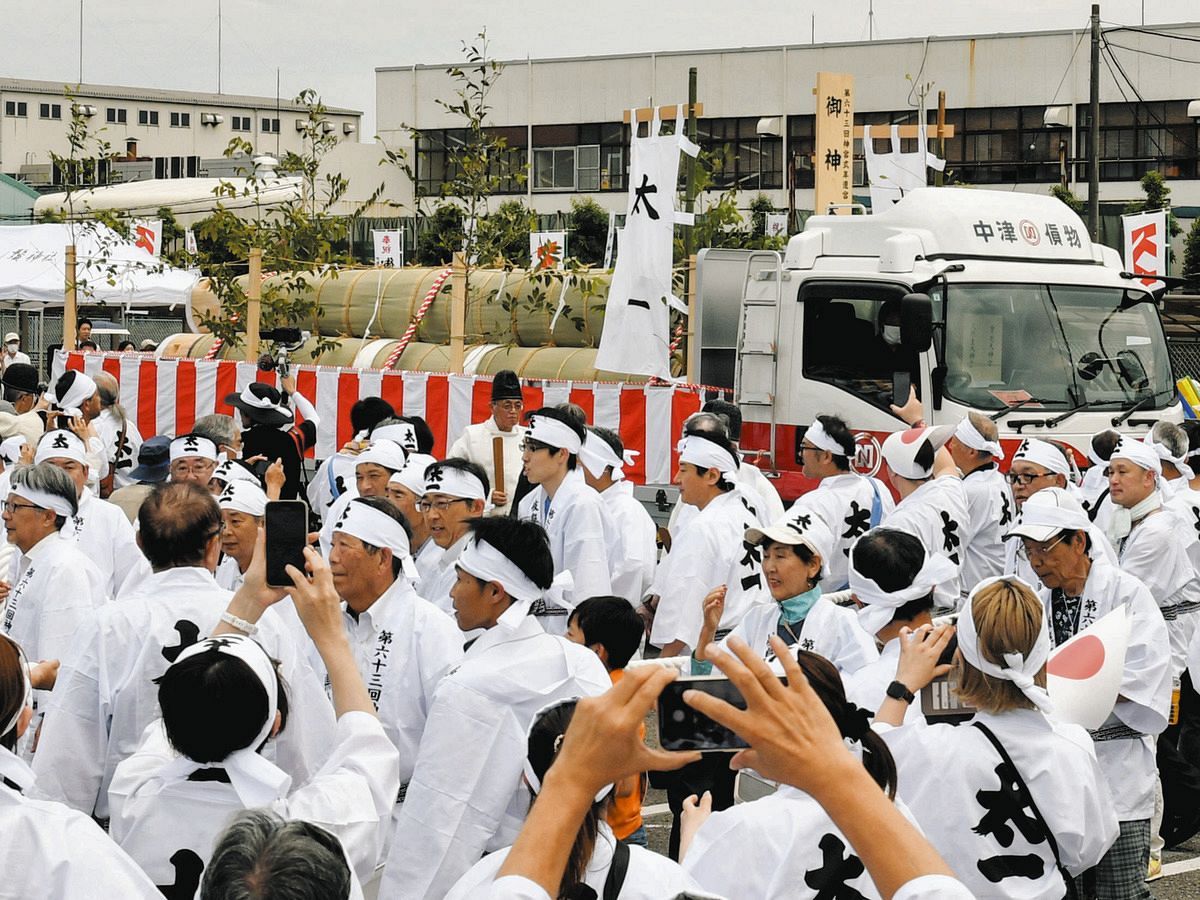 動画】式年遷宮のご神木、瑞浪から可児を経て岐阜市へ：中日新聞Web