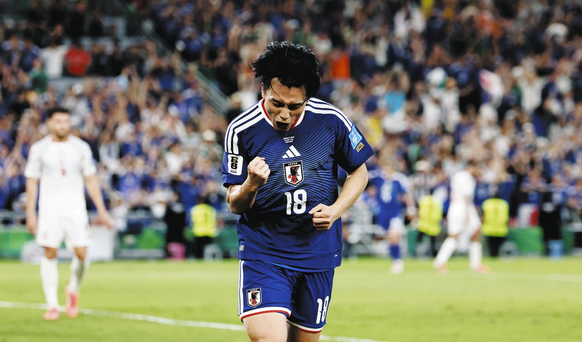 森保ジャパン、”鬼門”の2戦目を克服！実った長友佑都発案の緊急選手