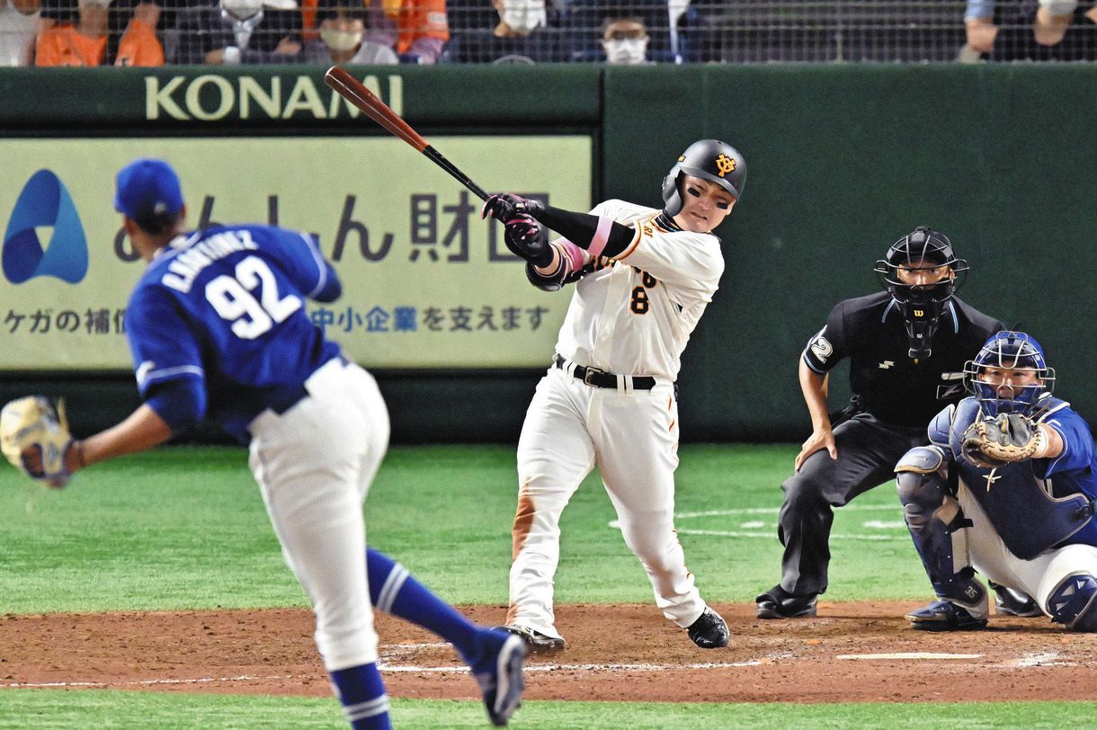 巨人】丸佳浩が9回に起死回生の同点ソロ 中日守護神Rマルティネスから