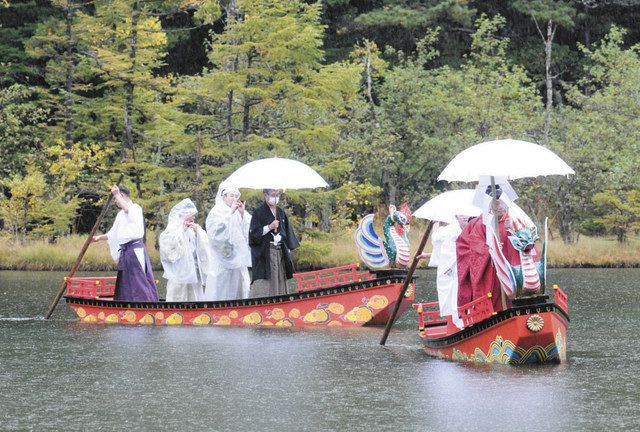 平安の調べ、池に響く 穂高神社奥宮の御船神事：中日新聞Web