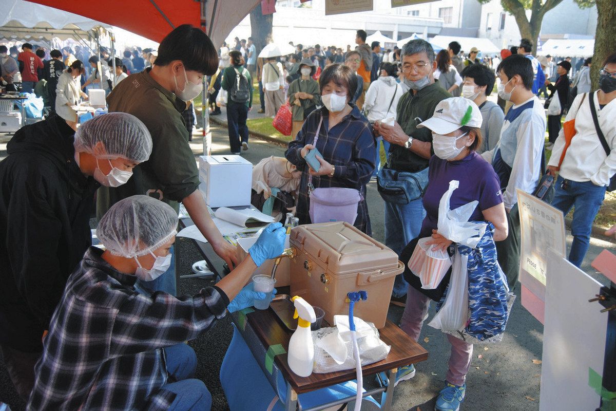 磐田産レモンサイダー、はじける人気 農林環境専門職大で大学祭：中日新聞しずおかWeb