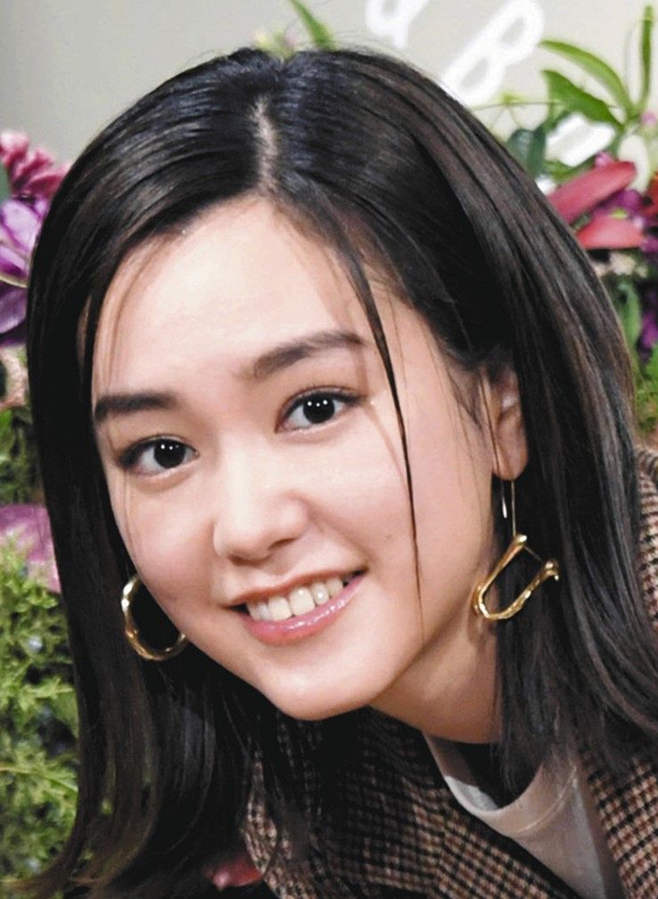 桐谷美玲 22年初インスタは頭の上に鏡餅 ファンは 目ですぐ分かった 可愛すぎてビックリ 中日スポーツ 東京中日スポーツ