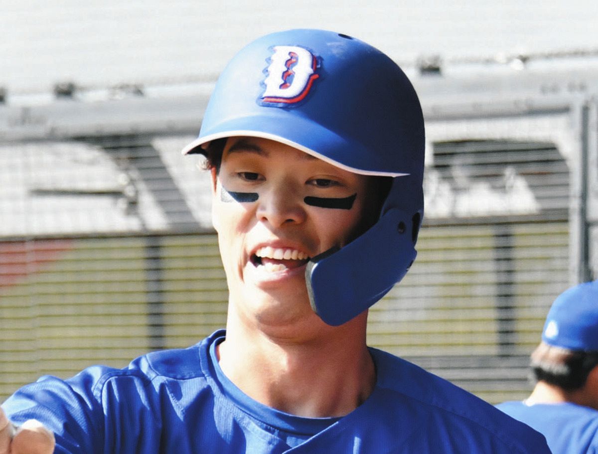 中日・花田旭、プロ初打席は左飛 立浪和義さん「いいバットの出し方を