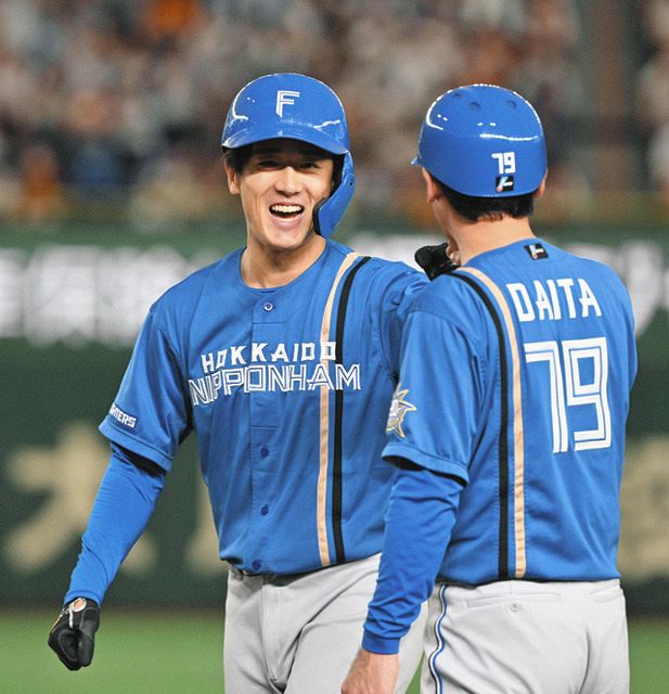 超希少 エドポロ・ケイン選手（日ハムドラ2）実使用バット（折れあり）