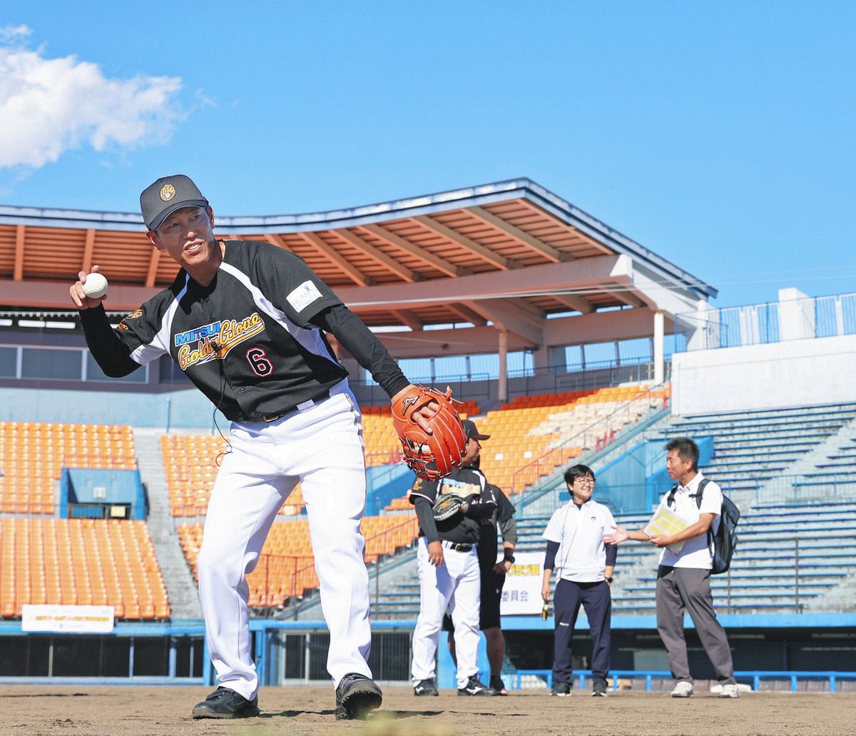 井端弘和『侍ジャパン』監督「ミスを恐れずに」と代表選手へ思い ...