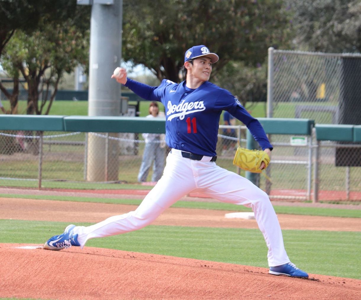 佐々木朗希、キャンプ2度目「ライブBP」で159キロ計測、投手コーチ絶賛