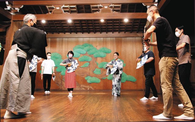 本格的仕舞 そろそろり：北陸中日新聞Web