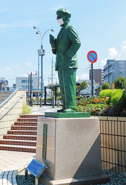 乱歩像もマスク姿に 名張駅前：中日新聞Web