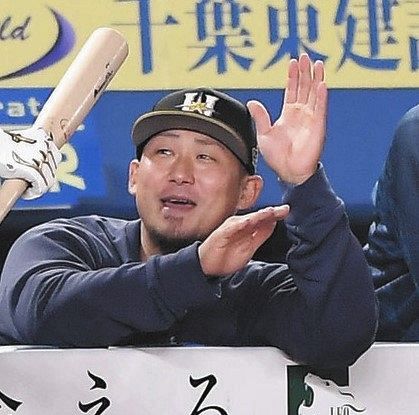 日本ハム ハッピーバースデー 祝福されたのに 主役がいない 中田翔 2試合連続スタメン落ち 中日スポーツ 東京中日スポーツ