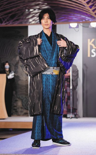 なぜか松雪泰子もやらされた 武田真治の突然の行動 中日スポーツ 東京中日スポーツ