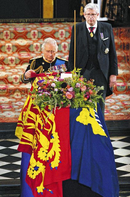 英女王、永遠の眠りに 国王らに見守られ埋葬：中日新聞Web