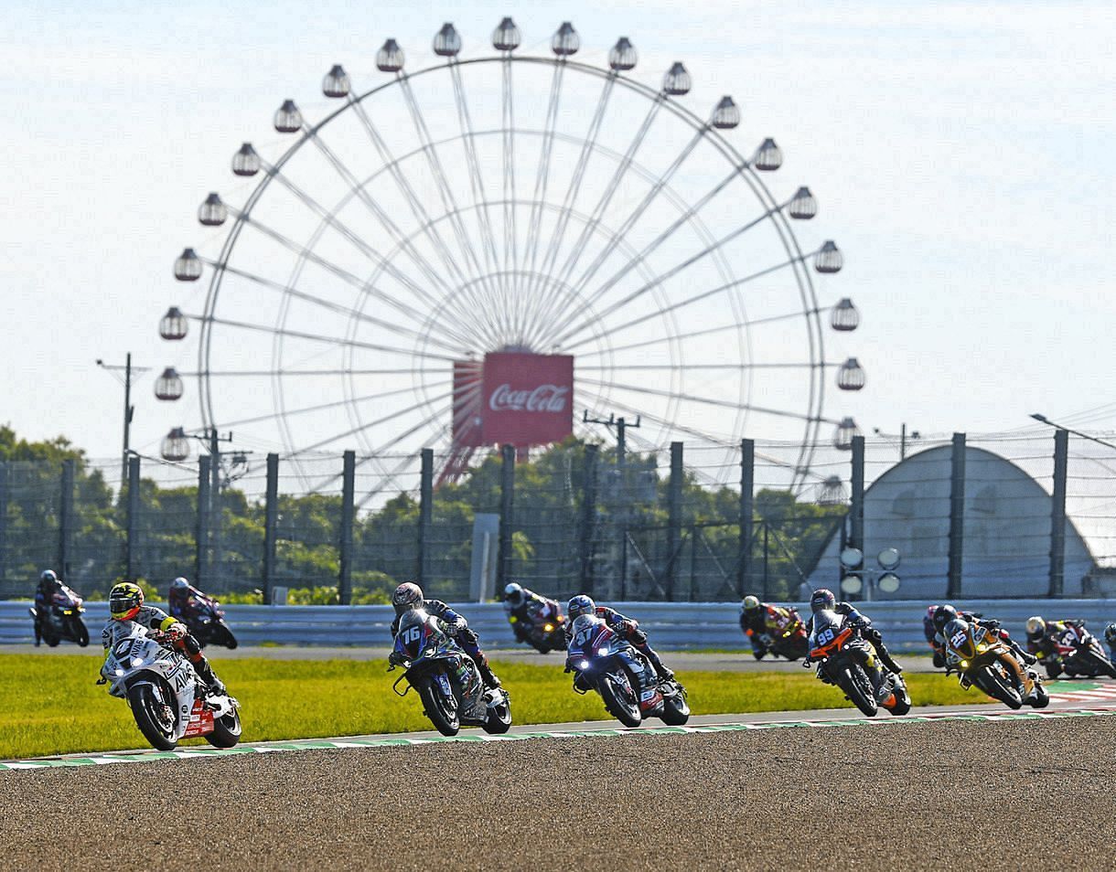 写真特集】真夏の祭典、鈴鹿8耐開幕 50チーム出走、フリー走行で高まる