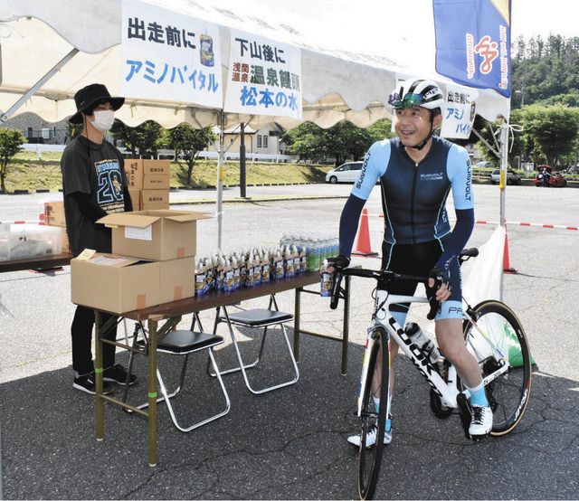 レース中止でも自主参加者 おもてなし ツール ド 美ケ原の実行委 中日新聞web