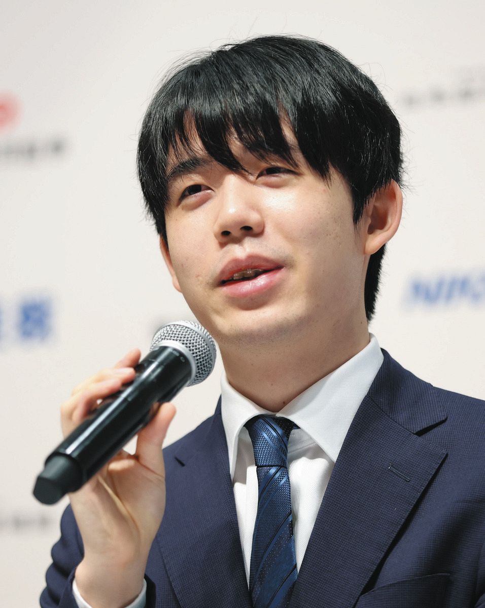 王座初防衛の藤井聡太七冠 運動、読書、食欲…いろんな秋があるけれどタイトル戦控え「充実した内容の将棋を」：中日新聞Web