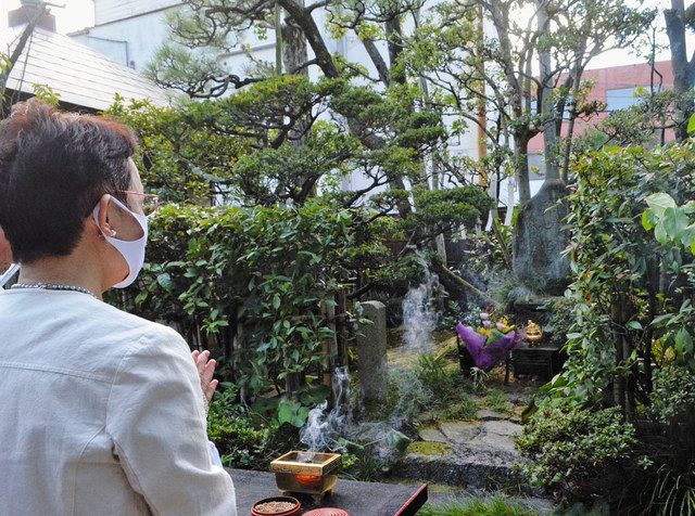 千代尼忌 手向けの句 白山 聖興寺で市俳句協会員ら 北陸中日新聞web