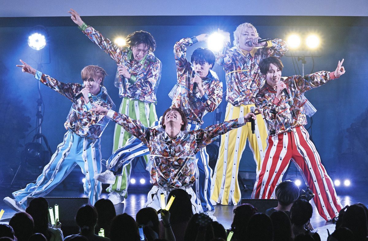 甘党男子、結成8周年ライブで歌と菓子をプレゼント 石塚利彦「10周年を