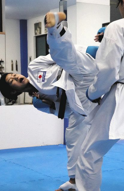 プラチナワード 三重のアスリートたち 空手道 伊藤藍選手 尾鷲高２年 尾鷲市出身 中日新聞web