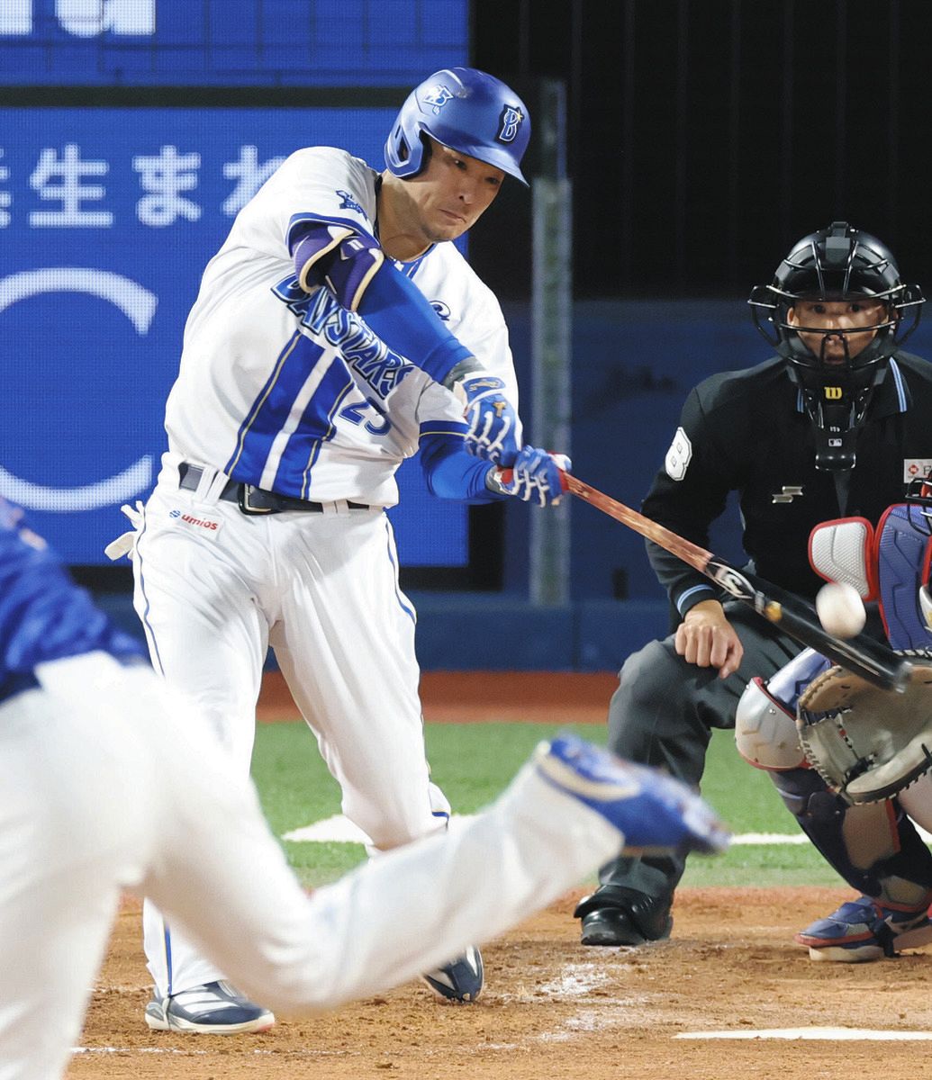 3試合ぶり出場のDeNA・筒香嘉智、今季本拠地初アーチの2号2ラン含む3