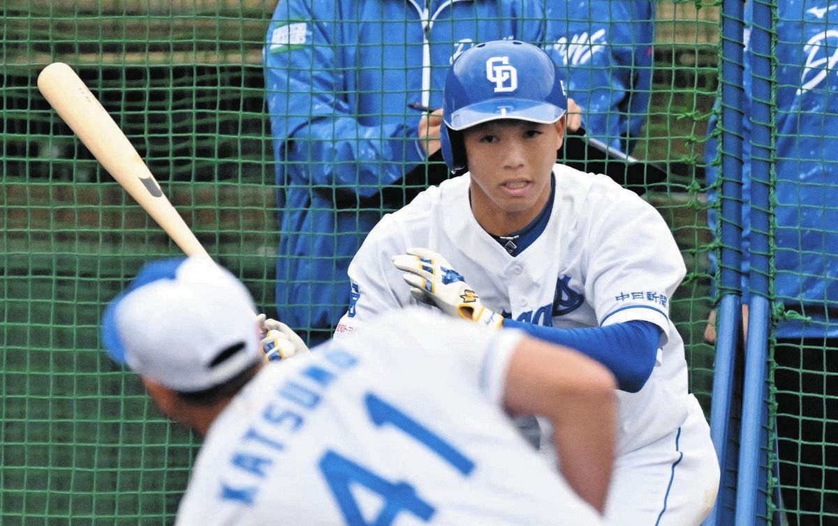 岡林勇希中日ドラゴンズ入団当初投手として使用していたグローブ