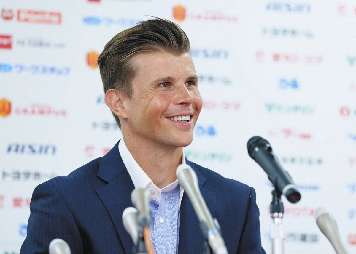 名古屋グランパスGKランゲラック、帰国決めた最大の理由は家族のため