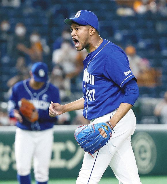 中日が守護神Ｒ・マルティネスら3人の来季契約をキューバ副大臣に要請