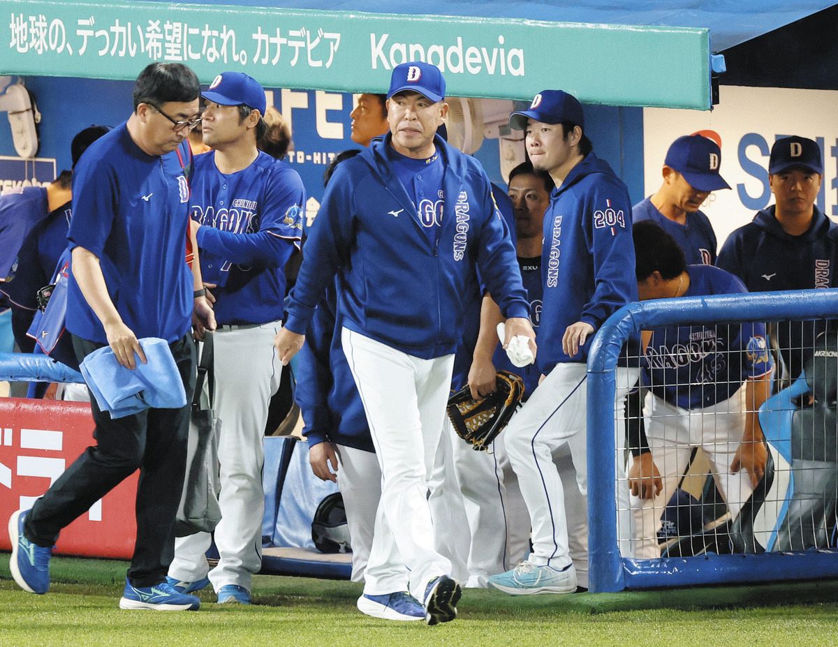 中日・井上監督語録】9回サヨナラ被弾「ピッチャー全員つぎ込んででも