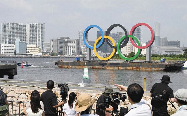 五輪マーク しばしお別れ お台場 12月ごろ再設置 中日新聞web 五輪マーク しばしお別れ お台場 12月ごろ再設置 中日新聞web