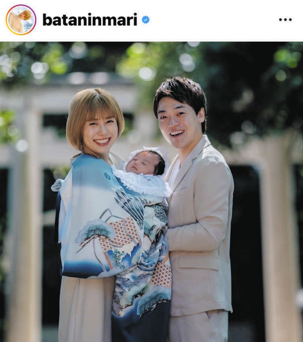 山崎夕貴アナ、おばたのお兄さん 長男のお宮参り【写真】：中日スポーツ・東京中日スポーツ