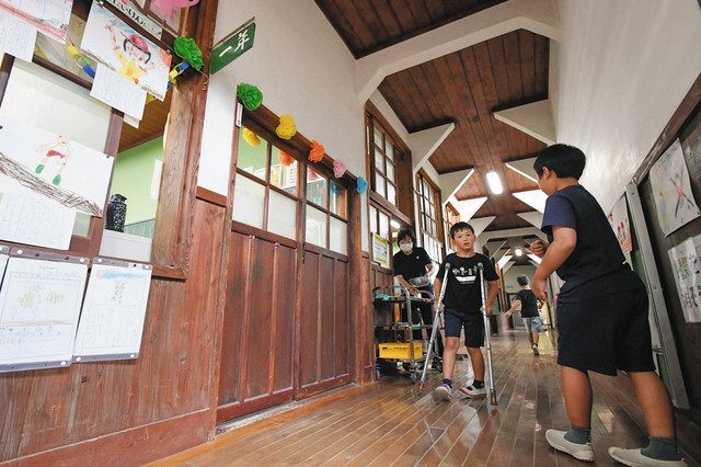 亀山市立白川小学校