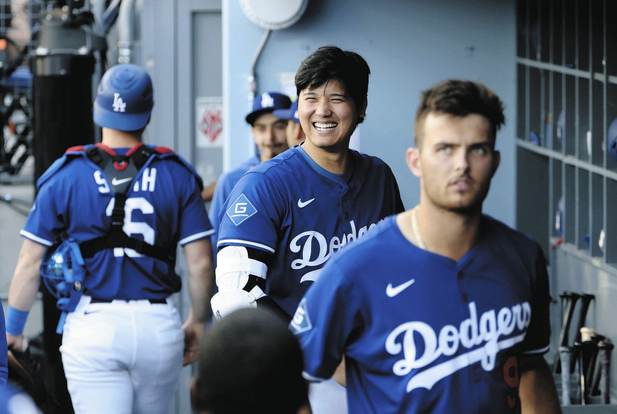 大谷翔平、古巣エンゼルス外野手との3ショット公開…ファン感動