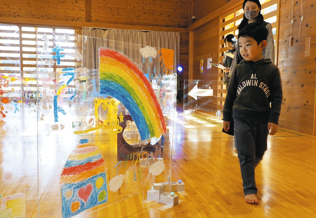ディアプラス25周年記念展　アクリルアートボード ディアプラス】ディアプラス25周年記念展 ＆ コラボカフェ 開催