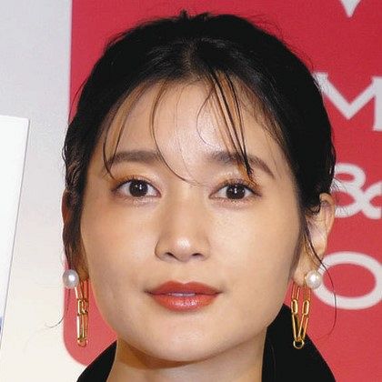 出口亜梨沙、セカンド写真集で大胆美尻を披露 「どういう心境なんでしょうねぇ～」：中日スポーツ・東京中日スポーツ