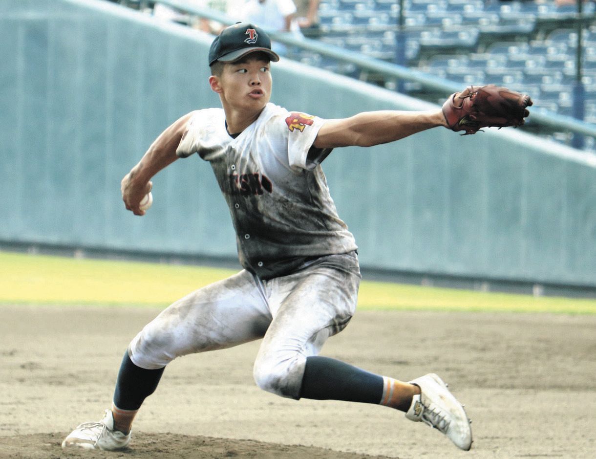 利根商、救援登板の内野手が自己最速149キロ！120メートル弾も放った二刀流の夏終わる【高校野球群馬大会】：中日スポーツ・東京中日スポーツ