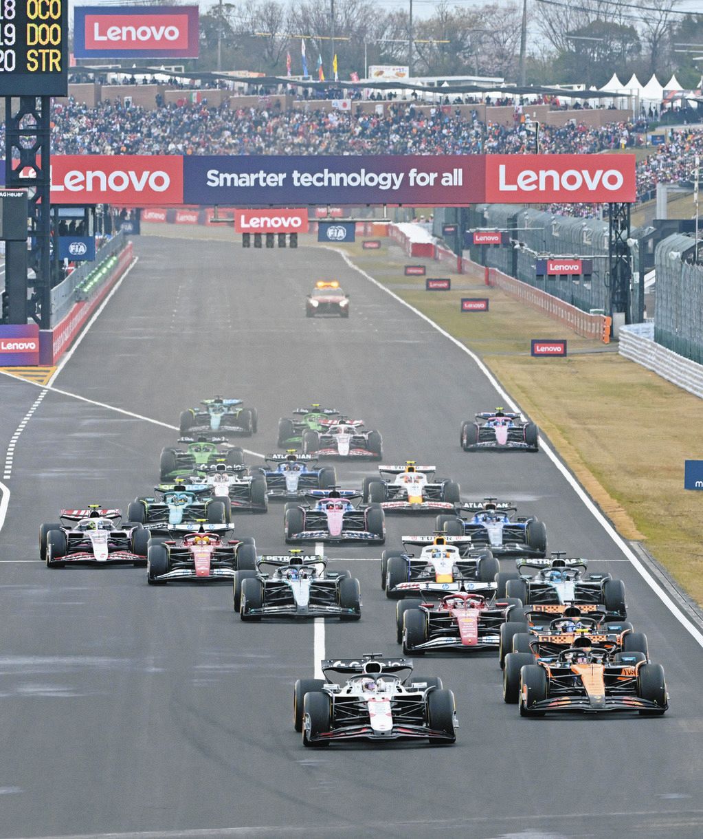 F-1 鈴鹿グランプリ 写真特集・決勝】F1日本グランプリ 春の鈴鹿に26万人の大観衆：中日新聞Web