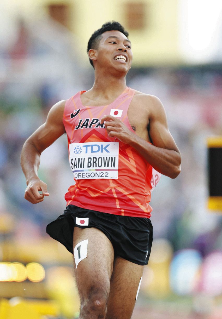 世界陸上男子100メートル決勝でゴールするサニブラウン