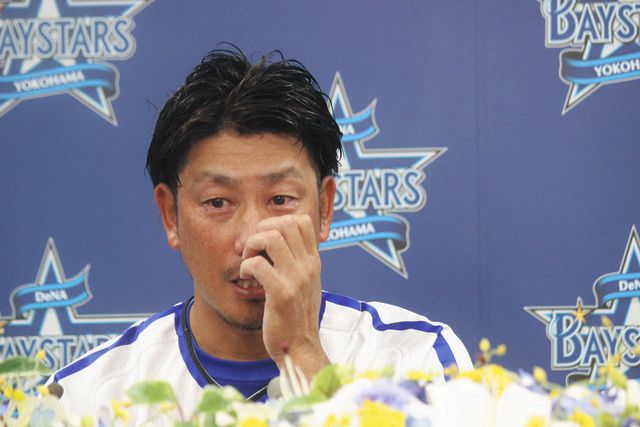 藤田一也が引退会見 遊撃・二塁を守れなくなり決意 子どもには