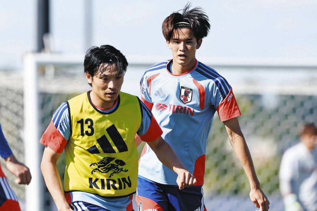  サッカー日本代表 トレーニングトップ 2XL早い者勝ち！ サッカーW杯日本代表・町野修斗「ピッチの上で招集された意味を示す