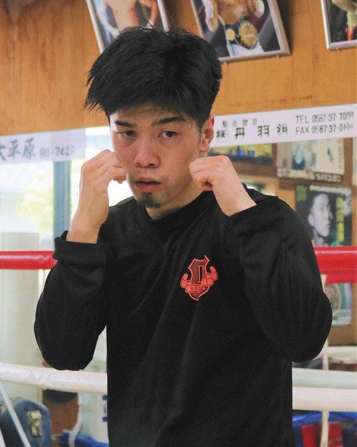 ボクシング田中亮明選手 きょう初戦 プロで元世界王者の弟もエール 中日新聞web