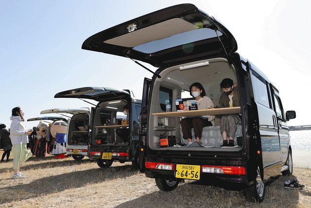 後部座席改装 駐車場に電源 浜松で車内テレワークの実証実験 中日新聞しずおかweb