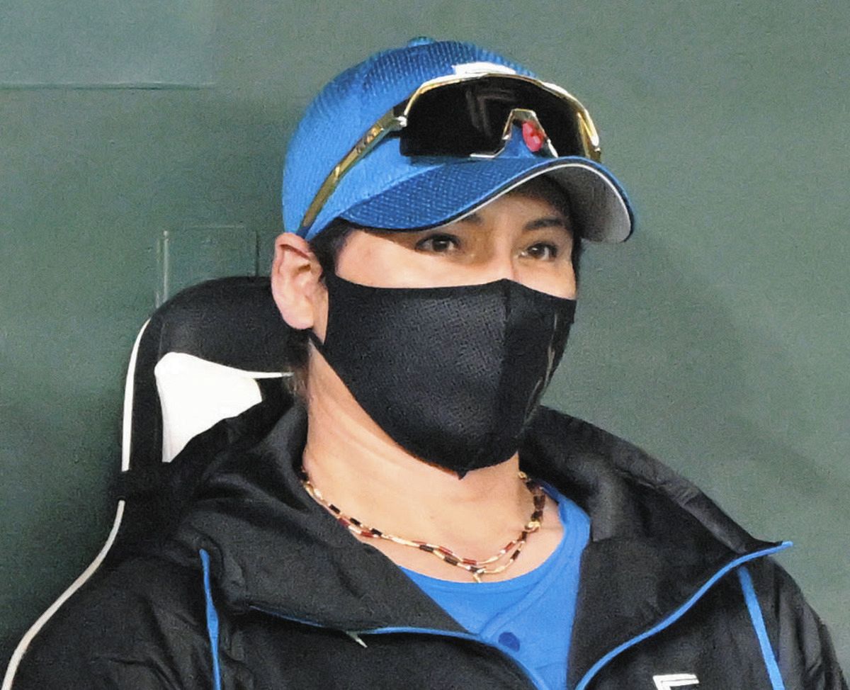 プロ野球アイ　新庄剛志新監督 新庄監督の続投を正式発表 「大航海は続きます」 | 道新スポーツ