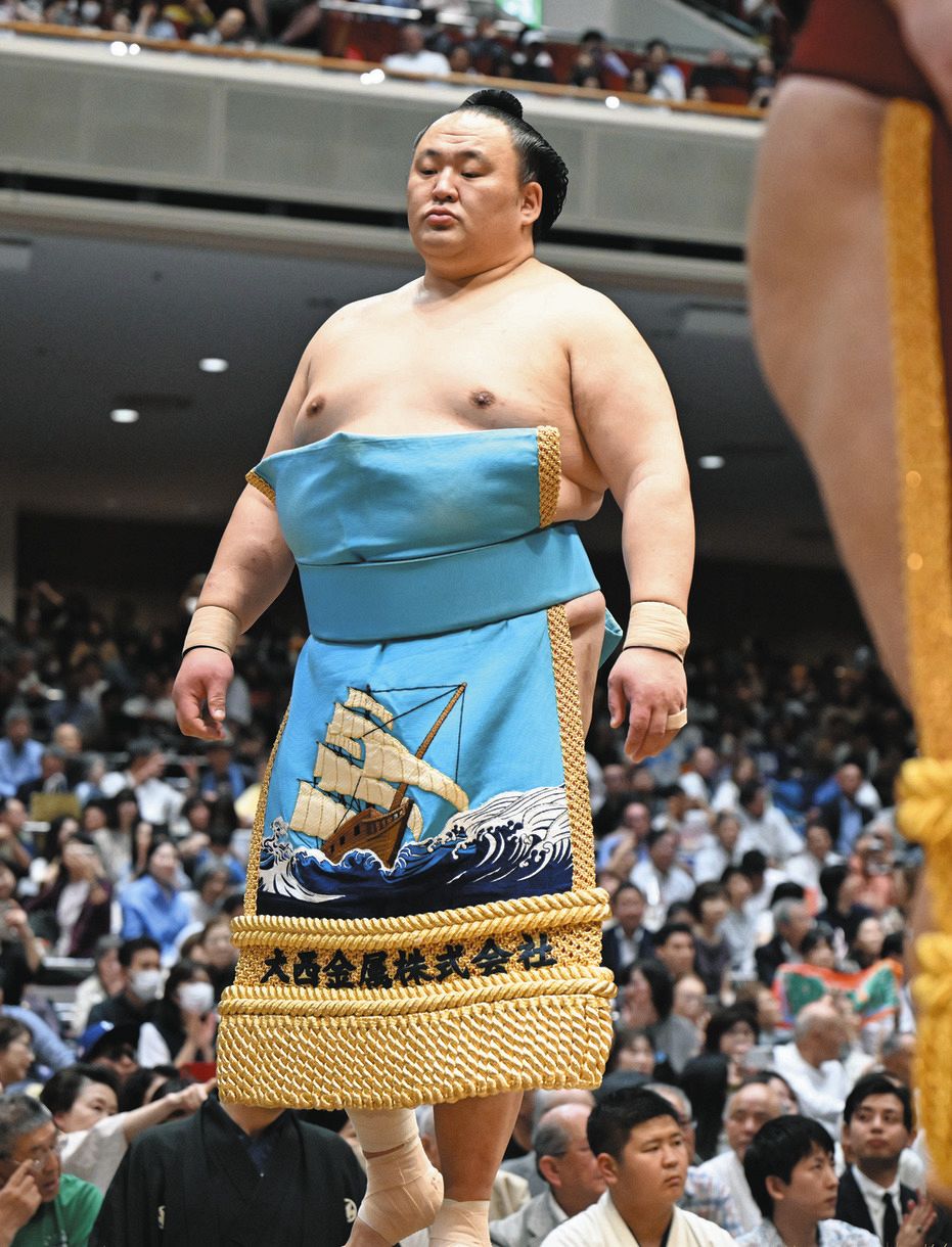 十 両