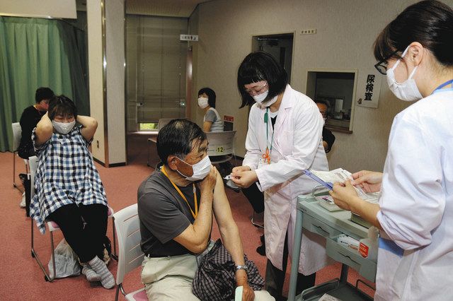 岐阜 高齢者ワクチン接種 御嵩で接種訓練 中日新聞web