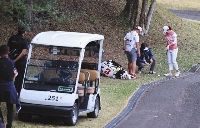 稲見萌寧 ボールがカートに踏まれライめり込む ネット配信クルー謝罪 国内女子ツアー 中日スポーツ 東京中日スポーツ