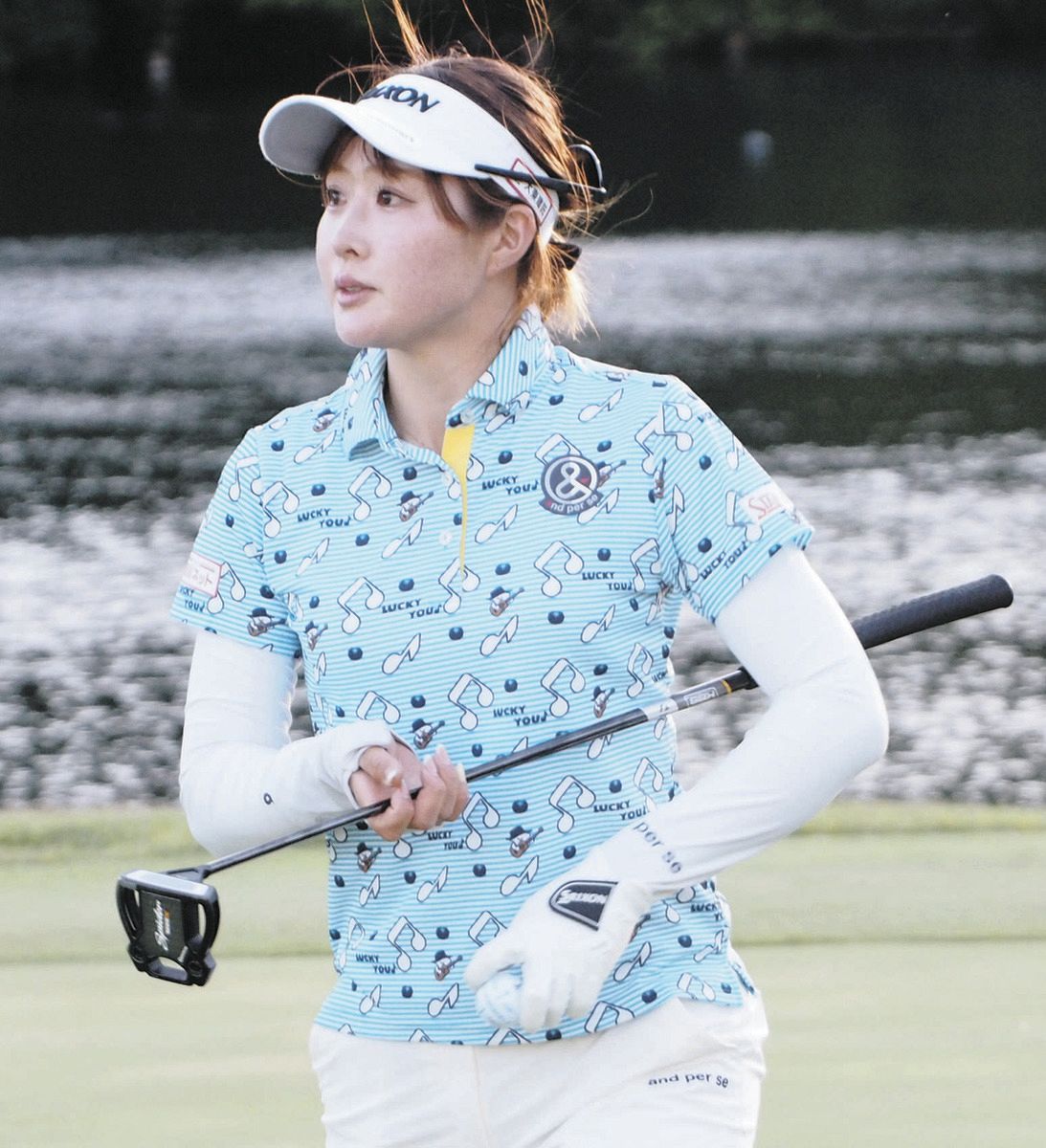 写真複数枚】都玲華、白短パン“キュート”にバーディー：中日スポーツ