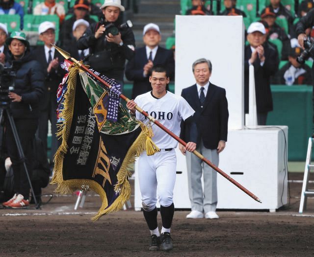悔しい」中日・石川が母校・東邦のセンバツ優勝旗返還式に心境語る