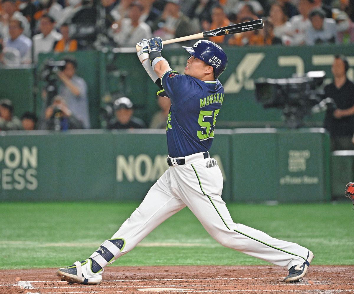 ヤクルト・村上宗隆、詰まりながらも左翼へ6号ソロ 好調オスナ