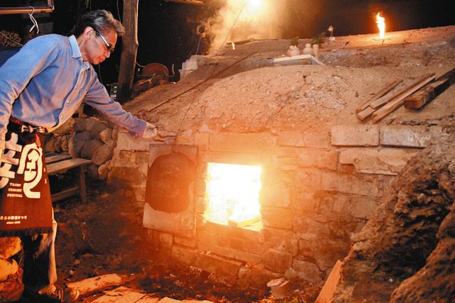 荒川豊蔵の穴窯に８年ぶり火 名古屋の陶芸家ら茶碗など焼成：中日新聞Web