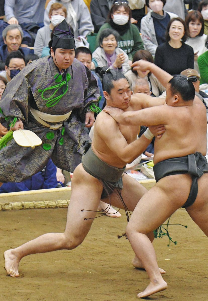 やっぱり存在感が違う」照ノ富士、力強く土俵入り 大相撲福井場所開催：中日新聞Web