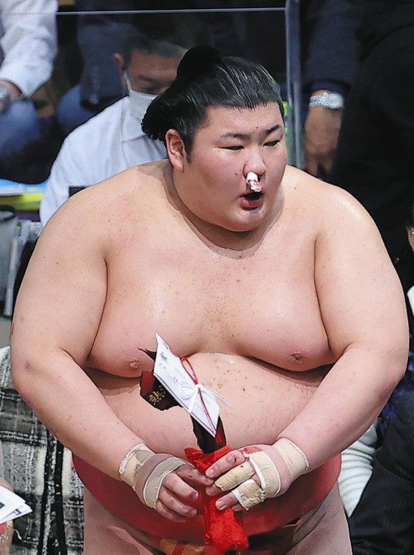 熱海富士が幕内初白星「懸賞も初めて受け取ってうれしかった