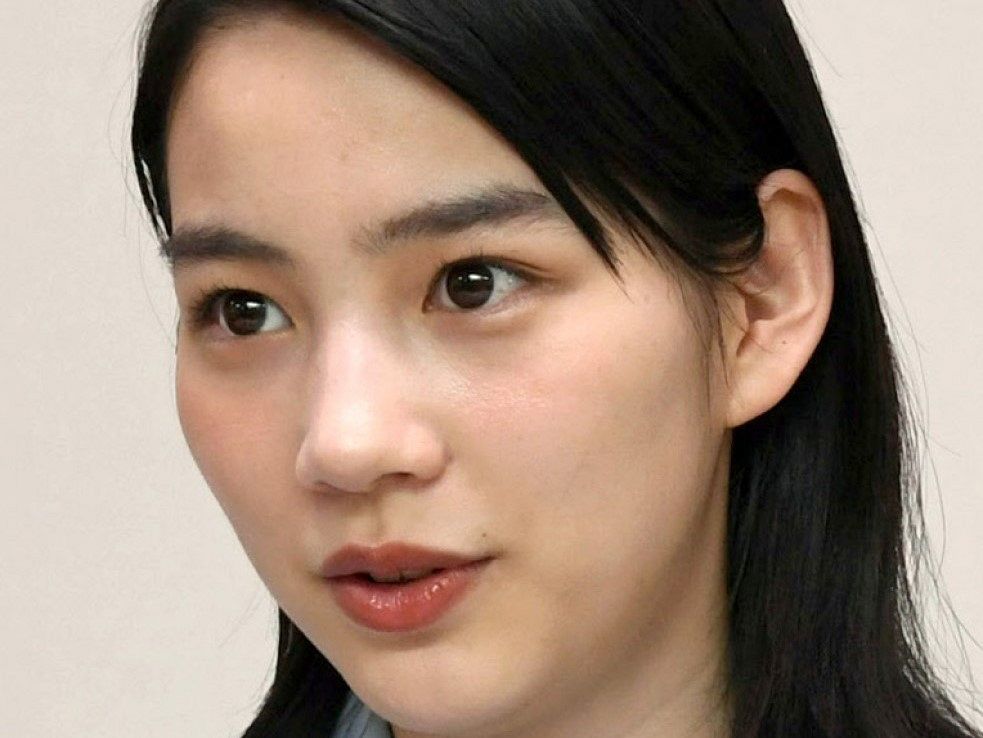 最高タッグ」のん、草彅剛との『制服』2ショットに反響 「凛々しいお姿